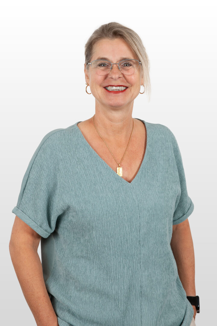 Unternehmerin, alt Gemeinderätin, engagiert im Gesundheitsnetz, FC & SVP Münsingen. Für eine Politik, die verbindet, zuhört & mit Herz & Verstand handelt.