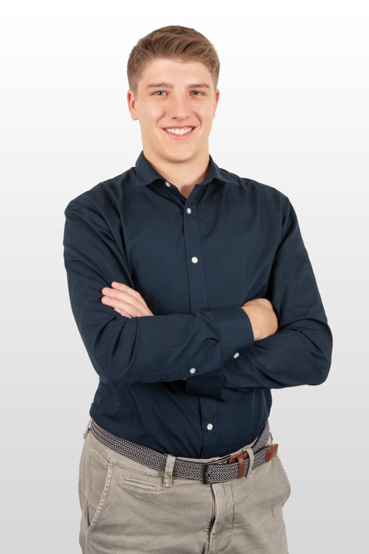 Verwaltungsangestellter, Gemeinderat, Freizeit: Feuerwehr / Musikgesellschaft. Jung, motiviert und engagiert für unsere Region